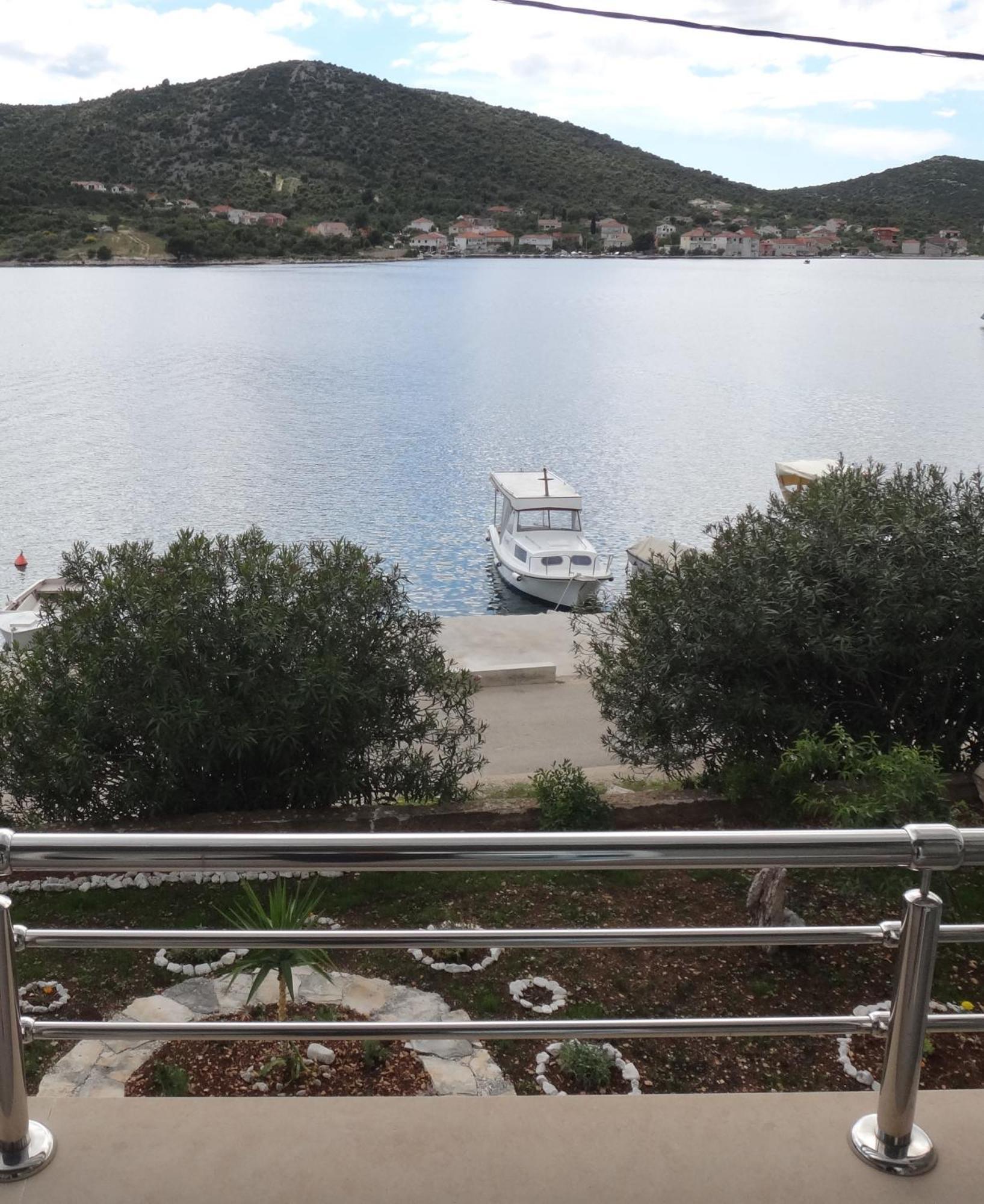 Apartments Selina Vinišće Værelse billede
