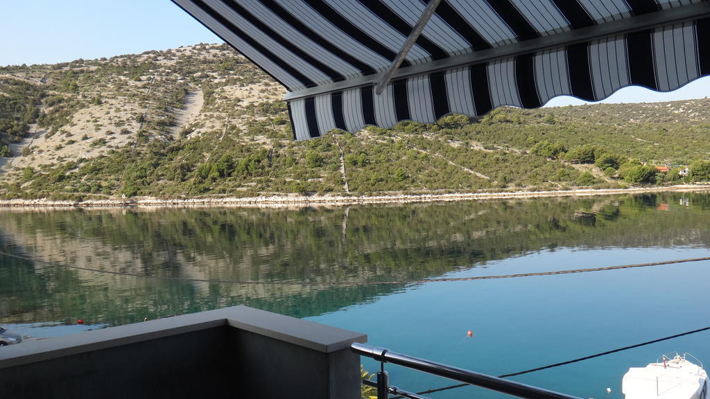 Apartments Selina Vinišće Værelse billede