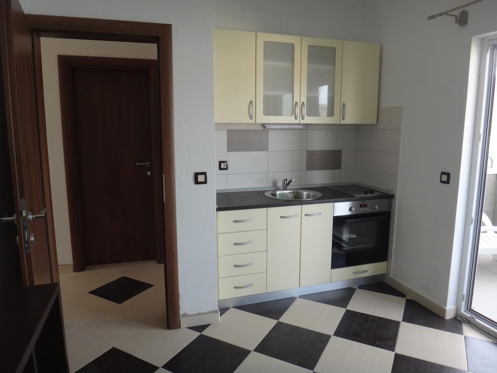 Apartments Selina Vinišće Eksteriør billede