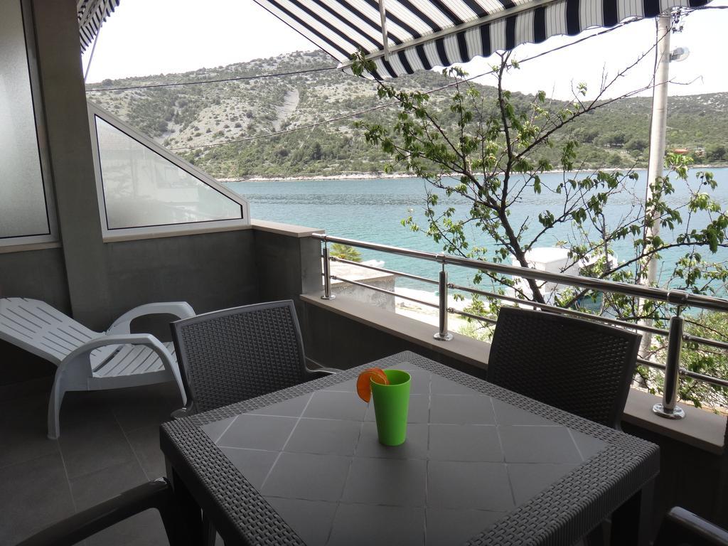 Apartments Selina Vinišće Værelse billede